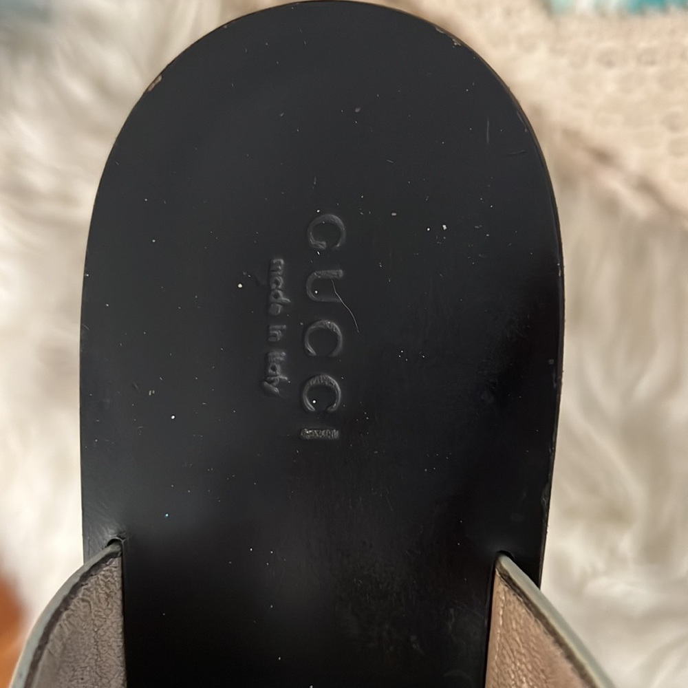 Gucci Sandals - Picture 2 of 4